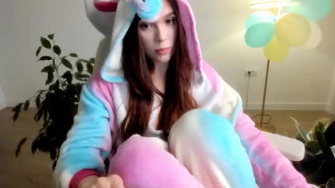 Stacy online show from December 17, 5:08 pm