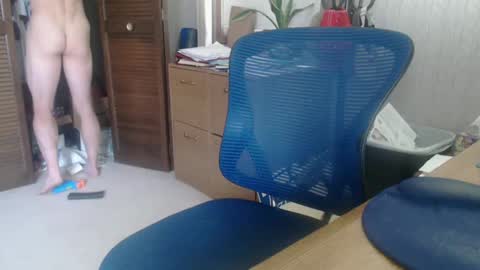 Snapshot of stanmycockup chatting on January 27, 8:39 pm StanmycockUp online show from January 27, 8:39 pm