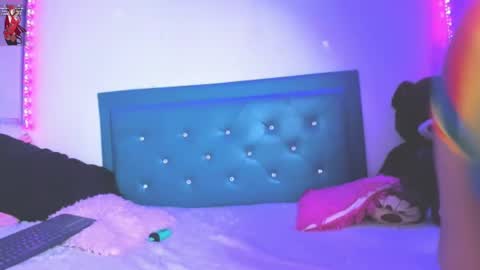  S T A R  online show from March 4, 10:02 am