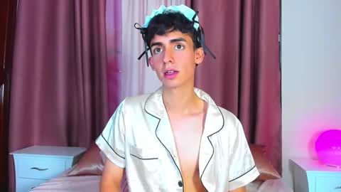 Ethan online show from January 10, 1:05 pm