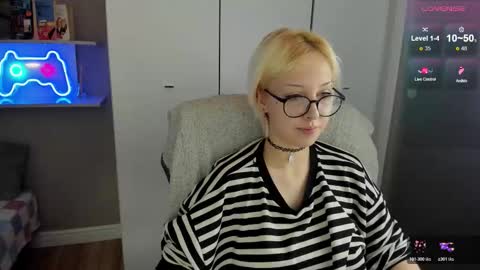 Kate online show from March 30, 1:55 pm