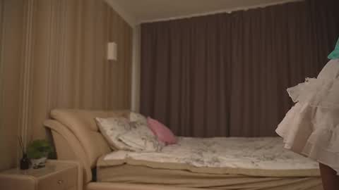 Chloe online show from March 7, 9:53 am