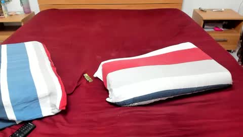 Marius online show from March 6, 8:05 pm