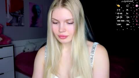 Caroline online show from February 4, 2:21 pm