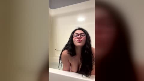 starrie_marrie online show from February 5, 2:04 am