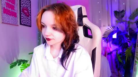 Snapshot of staymonica chatting on October 18, 1:59 pm MONICA online show from October 18, 1:59 pm