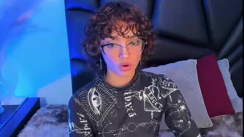 Snapshot of stefania_paz chatting on October 1, 3:49 am Stefania online show from October 1, 3:49 am
