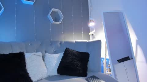 Snapshot of stefania_paz chatting on March 4, 2:38 am Stefania online show from March 4, 2:38 am