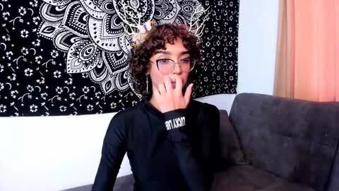 Snapshot of stefania_paz chatting on October 20, 9:20 pm Stefania online show from October 20, 9:20 pm