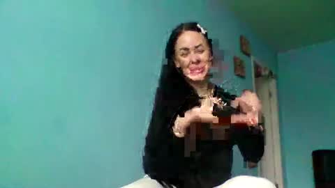 Snapshot of stefaniyax chatting on October 10, 9:15 am stefaniyax online show from October 10, 9:15 am