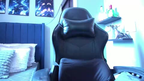 Stefann Salvatore online show from September 28, 5:55 pm