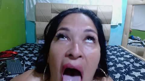 Stefanny online show from November 29, 5:09 pm