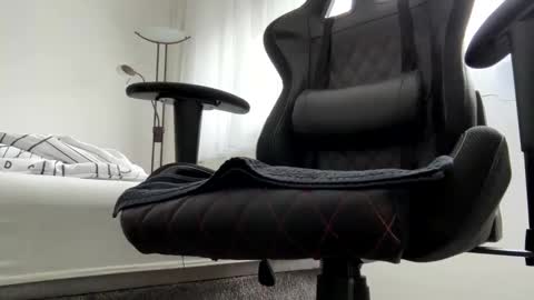 stefanomorelli online show from February 2, 11:06 am