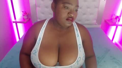 stefany_brooks online show from December 12, 3:48 pm