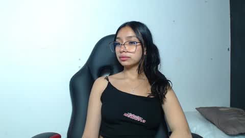 Snapshot of stefanygp chatting on March 11, 12:17 pm Stefanny lopez online show from March 11, 12:17 pm