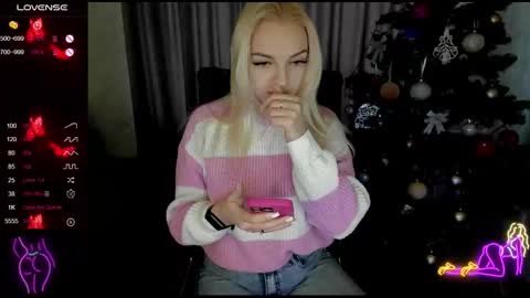 Stella  Cox online show from December 18, 6:41 am