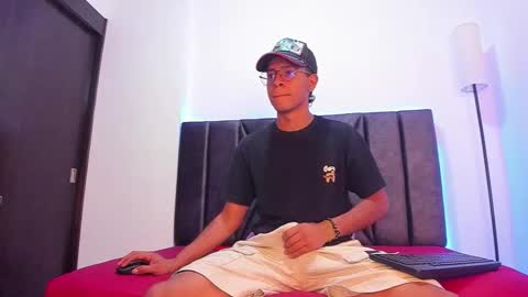 Drake online show from February 10, 1:36 pm