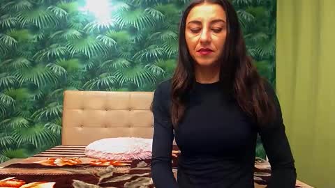 Stella John online show from December 3, 6:14 am