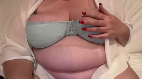 Snapshot of stellaaltamarea chatting on October 20, 10:48 pm stellaaltamarea online show from October 20, 10:48 pm