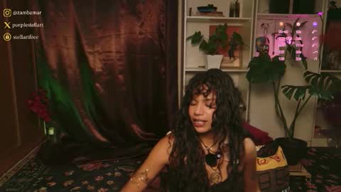 stellart_ online show from December 22, 2:18 am