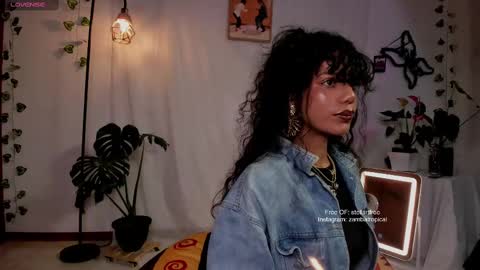 stellart_ online show from February 17, 1:58 am