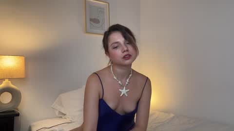 Snapshot of stellawells chatting on October 21, 10:35 pm stellawells online show from October 21, 10:35 pm