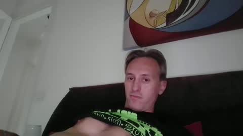 Snapshot of sten015 chatting on September 30, 12:48 pm sten015 online show from September 30, 12:48 pm