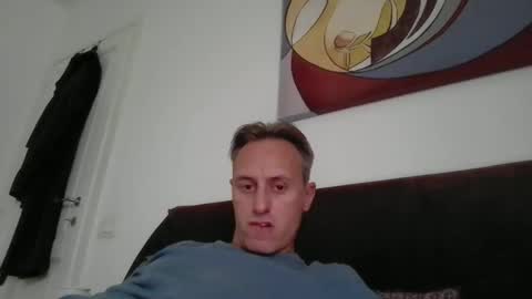 Snapshot of sten015 chatting on October 21, 12:43 pm sten015 online show from October 21, 12:43 pm