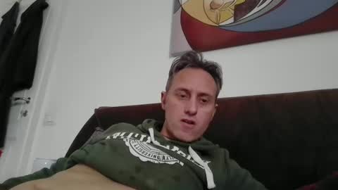 Snapshot of sten015 chatting on February 26, 1:54 pm sten015 online show from February 26, 1:54 pm