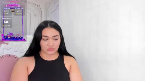Snapshot of stephania_diamond chatting on February 19, 8:22 am online show from February 19, 8:22 am