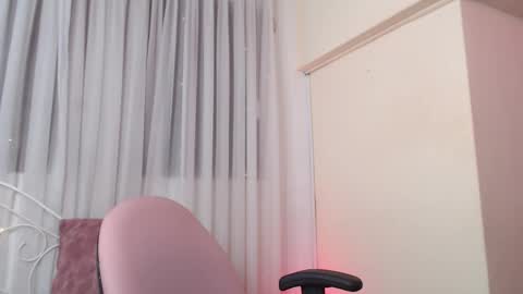 Snapshot of stephany_rodriguez_ chatting on September 25, 1:29 pm stephany_rodriguez_ online show from September 25, 1:29 pm