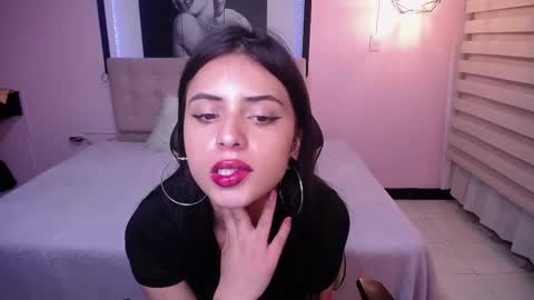 Snapshot of stephany_rodriguez_ chatting on March 10, 7:07 pm stephany_rodriguez_ online show from March 10, 7:07 pm