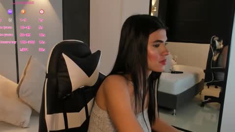 Snapshot of stephanya_ chatting on October 16, 8:29 pm S T E P H A N Y A online show from October 16, 8:29 pm