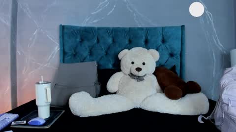 Stefanny online show from April 16, 12:11 am