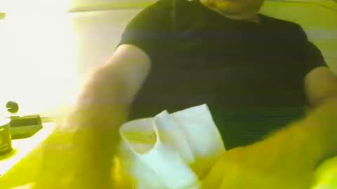 Snapshot of steve093066 chatting on September 17, 1:20 am Steve online show from September 17, 1:20 am