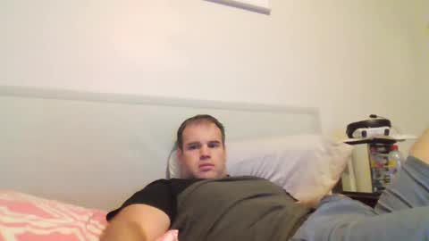 Snapshot of stevebrooks91 chatting on February 7, 11:45 am Steven online show from February 7, 11:45 am