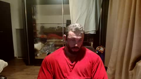 Snapshot of stevebulkzor chatting on December 17, 12:01 am Steve Oakenshield son of John son of Vasyl online show from December 17, 12:01 am