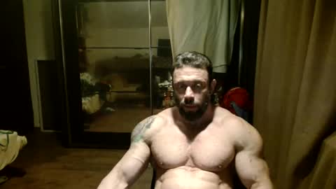 Snapshot of stevebulkzor chatting on October 8, 12:07 am Steve Oakenshield son of John son of Vasyl online show from October 8, 12:07 am