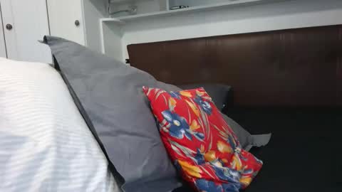 stevenpit online show from April 5, 7:49 am