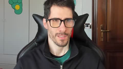 Snapshot of stevex870 chatting on January 12, 1:48 pm Steve online show from January 12, 1:48 pm