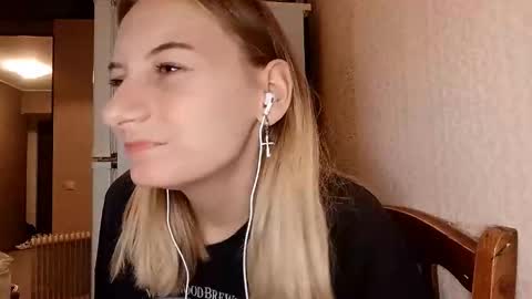 Eva online show from November 3, 7:37 pm