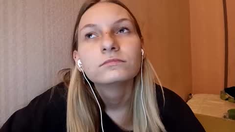 Eva online show from November 4, 8:54 pm