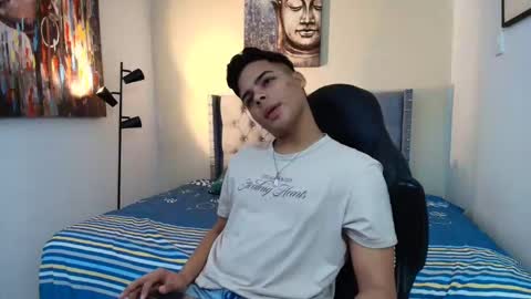 Snapshot of stewart_mateo_ chatting on October 18, 2:38 am stewart online show from October 18, 2:38 am