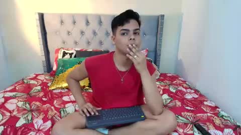 Snapshot of stewart_mateo_ chatting on October 11, 3:33 am stewart online show from October 11, 3:33 am