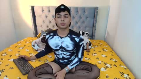 Snapshot of stewart_mateo_ chatting on October 14, 2:03 am stewart online show from October 14, 2:03 am