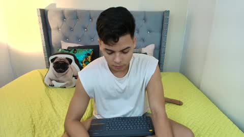 Snapshot of stewart_mateo_ chatting on October 9, 3:23 am stewart online show from October 9, 3:23 am