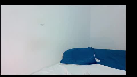 sthefany2512 online show from January 15, 1:47 am