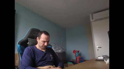 stickolive1 online show from October 13, 11:45 am