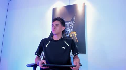 Stiven  brendan online show from November 27, 3:14 am