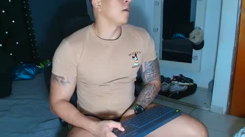 Snapshot of stily_santos_ chatting on September 12, 3:30 am stily online show from September 12, 3:30 am